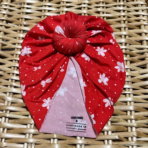 BUNNY KNOTS TURBAN: red with white polka dot/floral pattern - Picture 1 of 2